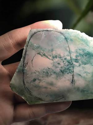 巨幕上的微雕 人工智能時(shí)代，玉雕行業(yè)離人機(jī)交互還有多遠(yuǎn)？